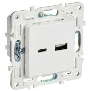 Розетка USB A+C 18Вт SKANDY SK-R13W арктич. бел. IEK SK-U22-018-K01